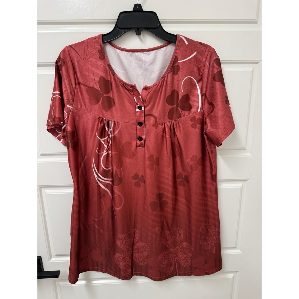 Unbranded Red Clover Print Tunic Blouse XL Short Sleeve Stretch Pullover Top